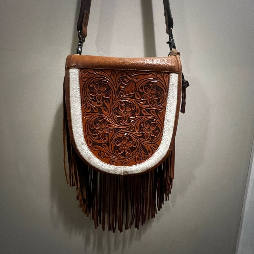 American Darling cowhide and leather bag!